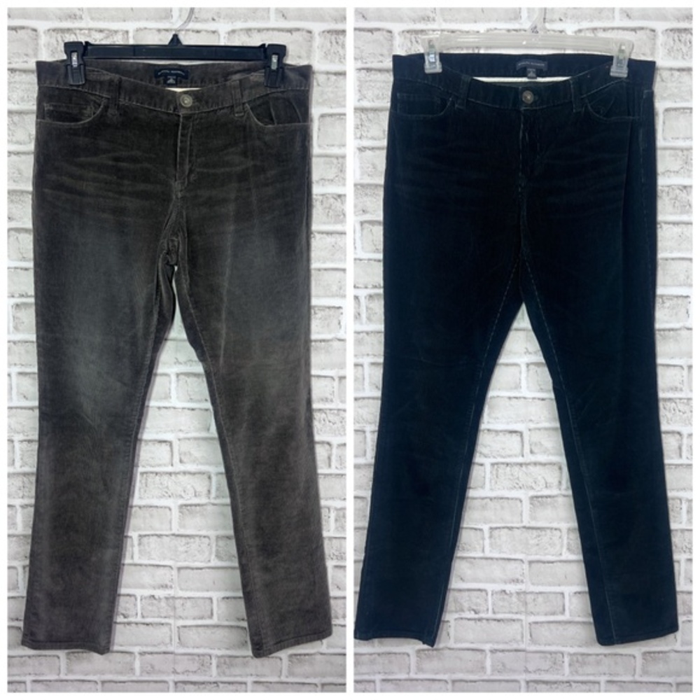 |•BANANA REPUBLIC•| One Grey One Black Size 31R